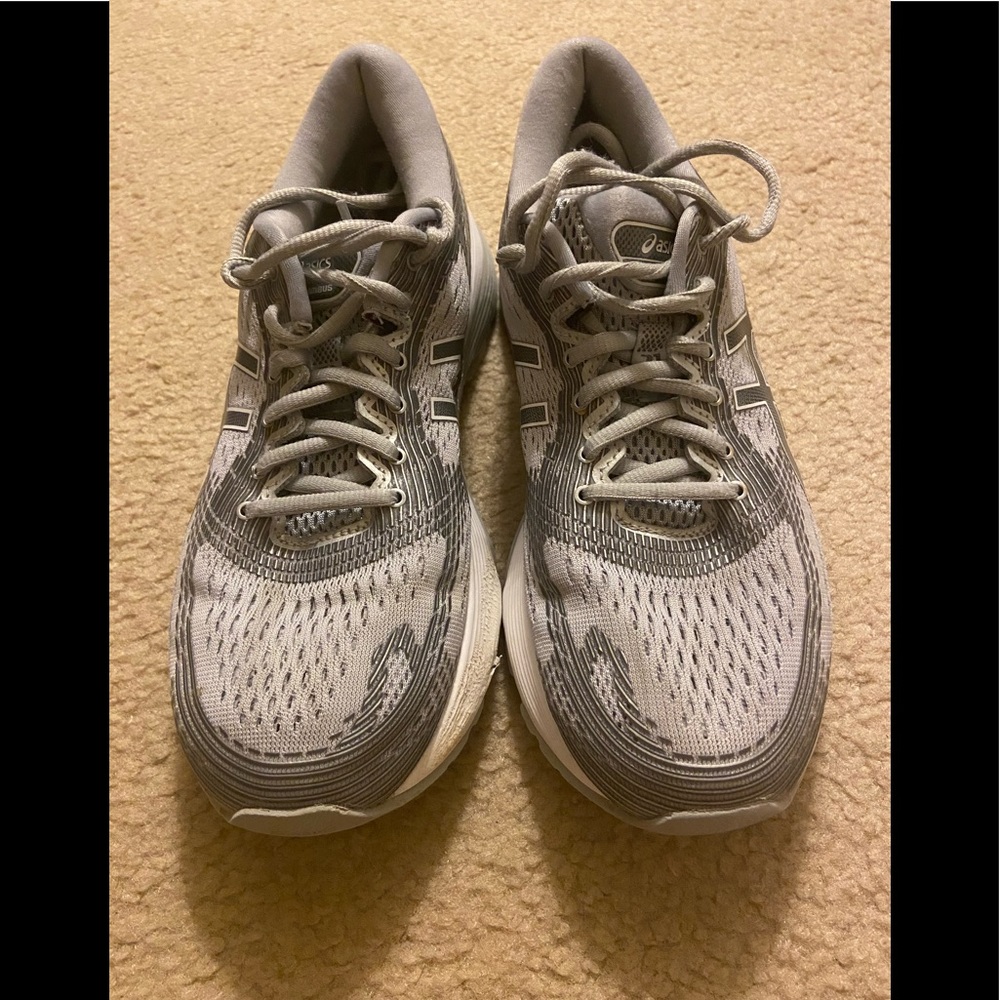 ASICS Women’s Gray Nimbus 21 Shoes-Size 8.5 M
